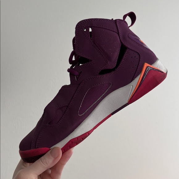 Jordan True Flight Grapes Size 7Y - Picture 4 of 10